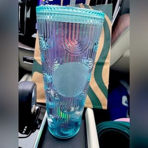 Starbucks cup with lid and reusable straw!Iridescent purple/blue 24oz